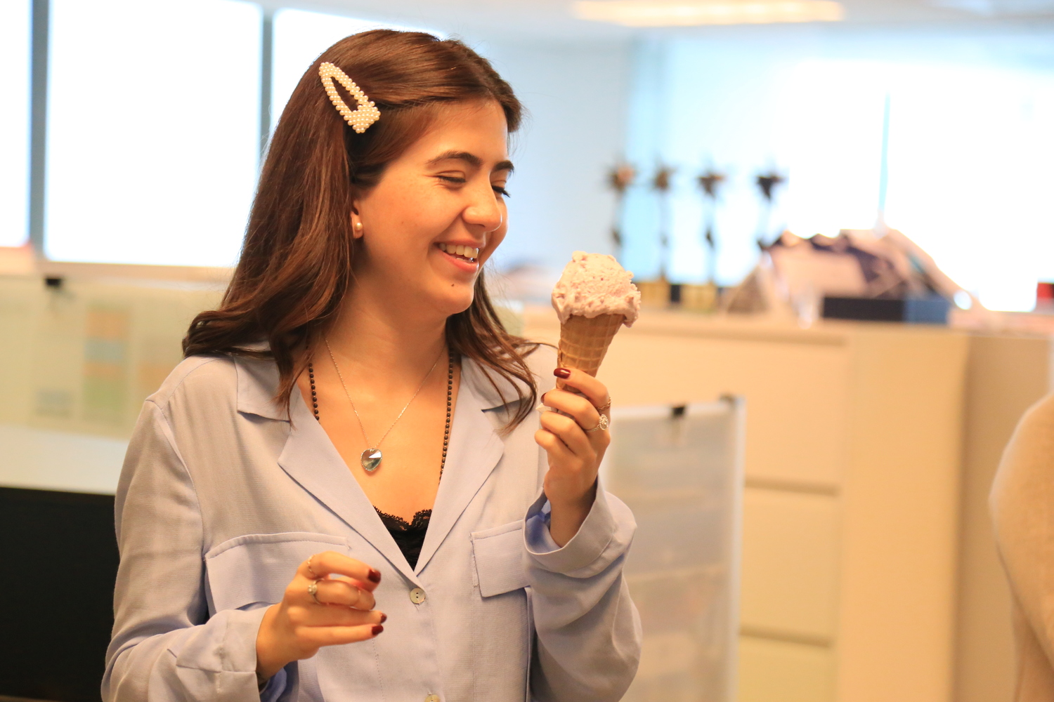 Helado Suave de Yogurt Nuestro servicio de helados suaves y yogurt, se distingue por su alta calidad sumando distinción a su evento, con la maquina de helados  añada sabor y toppings a su gusto en cada helado. 